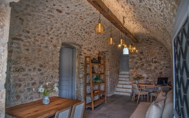 Ippola Boutique Hotel