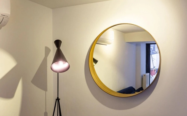 Flat 5 Min to Taksim With Backyard in Cihangir