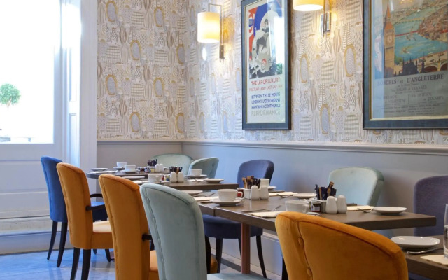54 Queens Gate Hotel