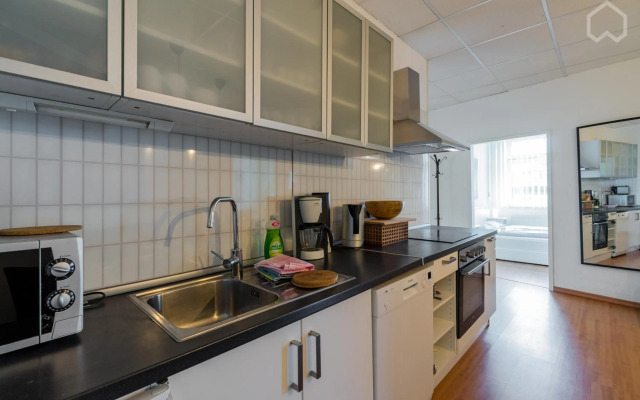 Spacious and modern furnished apartment for 10 guests