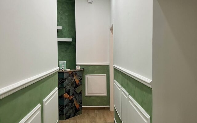 VPM room's central train station