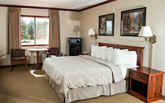 Quality Inn Mountain Ranch Resort