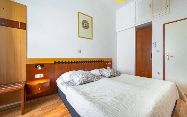 Kaboga street Rooms