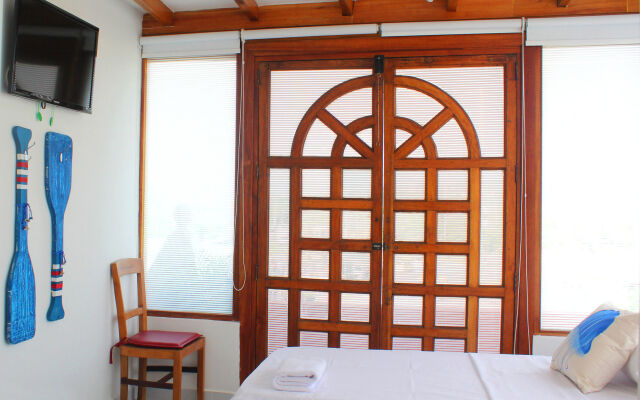 Nautilus Plaza Hotel