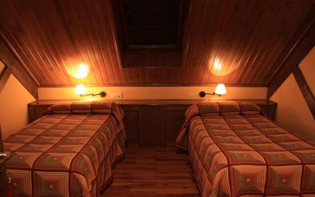 Hotel, Bungalows y Camping Viu