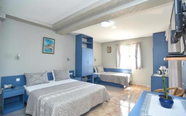 Apartments and Rooms Drago