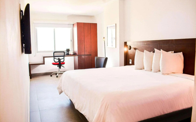 Park Inn by Radisson Mazatlán