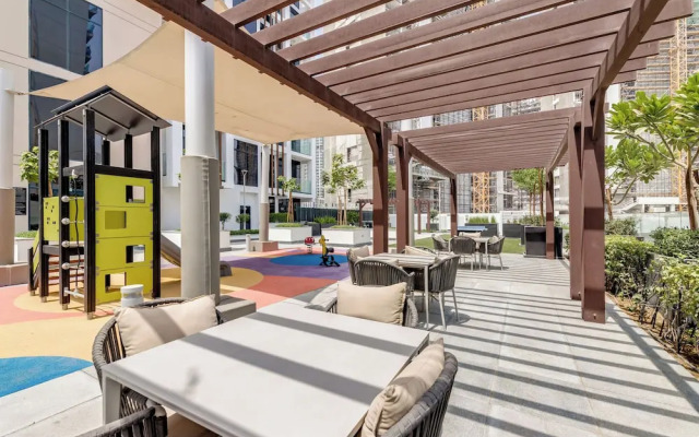 GLOBALSTAY. Azizi Riviera 40