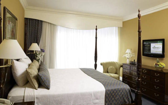 The Courtleigh Hotel and Suites