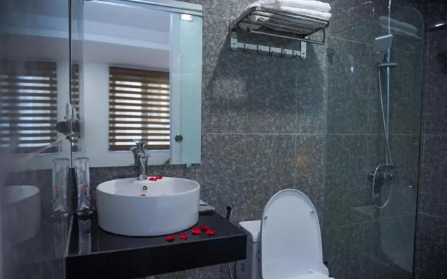 Quan Hoa Hotel