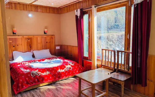 Tirthan Holidays Cottage