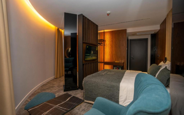Hotel Consul