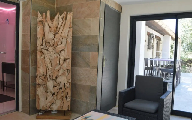 Modern Holiday Home With Private Pool and Garden