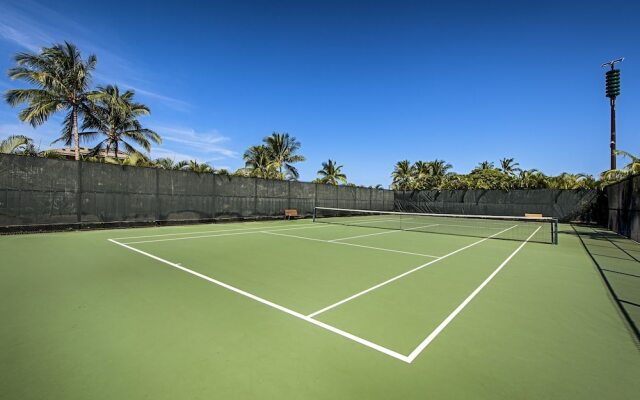 Hali'i Kai At Waikoloa 2b 2 Bedroom Condo by RedAwning