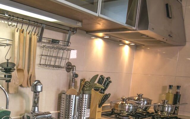 SJ Tailored Serviced APT 3min Walk From Seoul STN