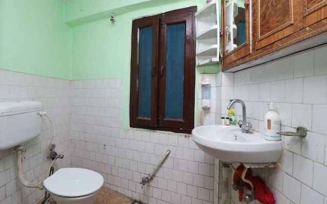 OYO 14125 Home Hill View 2BHK Clock Tower
