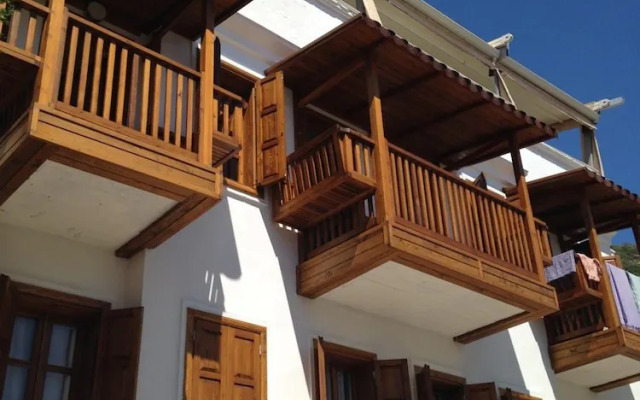 The White House Kalkan