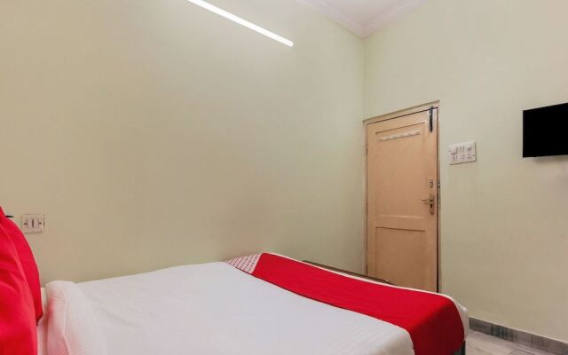 OYO 23191 Flagship Hotel Raj Madan Ameerpet