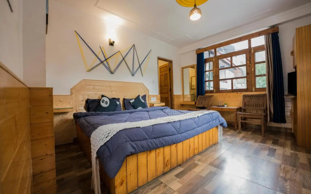 One Light Hostel
