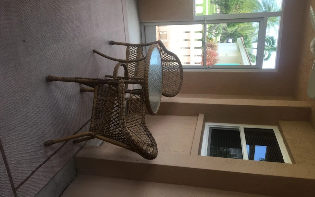 Hercules Weekly Vacation Rental