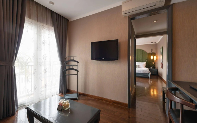 Essence Hanoi Hotel & Spa