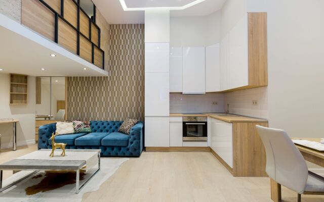 Squares and Dots Apartment