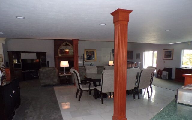 Long House Manor B And B