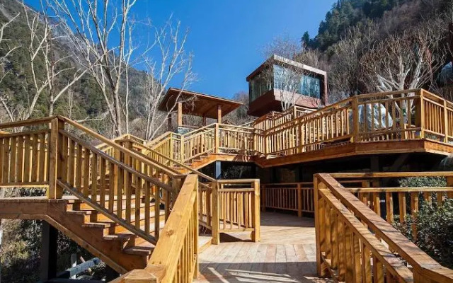 Ramada By Wyndham Guergou