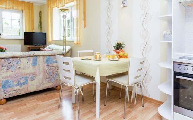 Beautiful property (65 m) with terrace and a small garden.