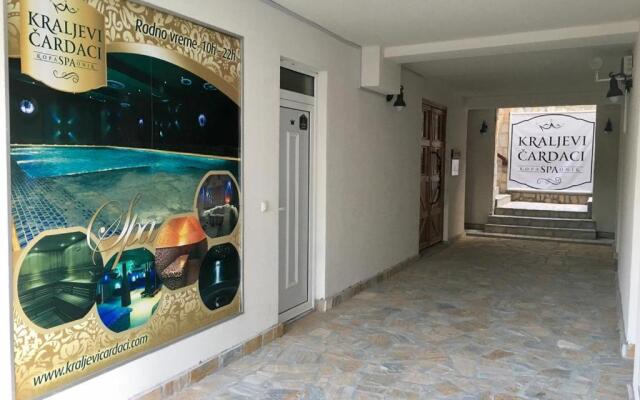 Apartman Biblioteka Čardaka 10/61