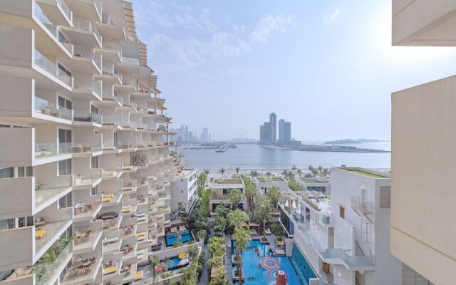 Platinium- FIVE Residences ?