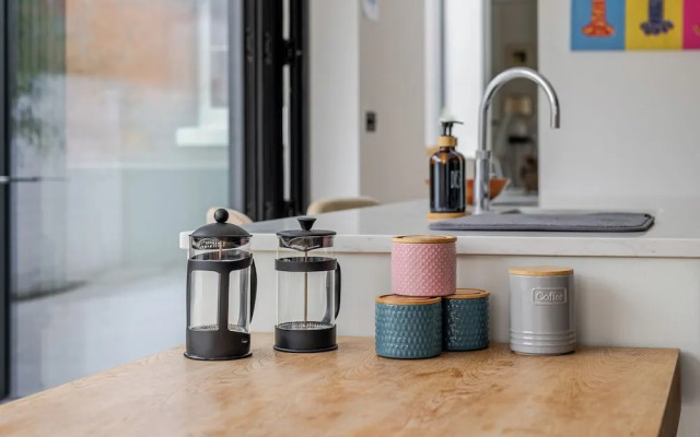 Stylish 5BD Townhouse in Leamington Spa