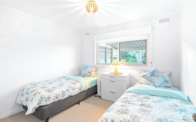 Sandy Toes and Salty Kisses – Guest Rooms – Apollo Bay