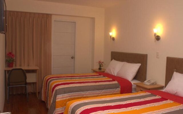 Plaza Real Hotel