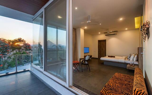 SaffronStays Jannat 100 Percent Pet-friendly villa, Igatpuri