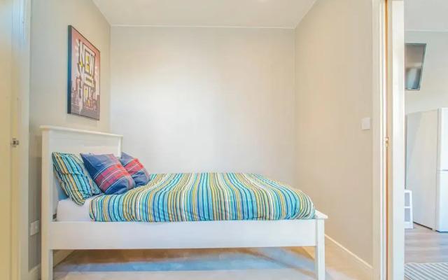 Sheffield Oasis Apartment - Modern & Cosy Stay