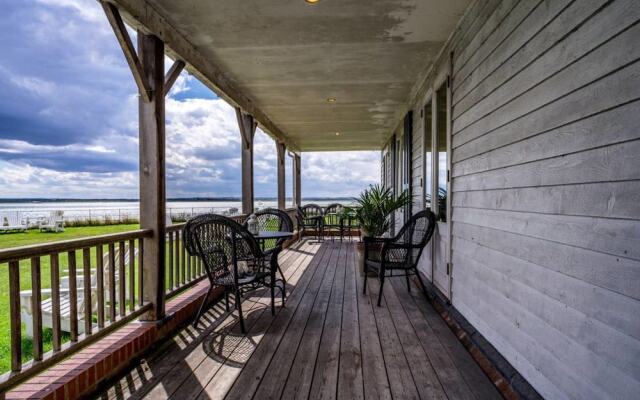 Captain's House / 9-bed Home on Osea Island, Essex