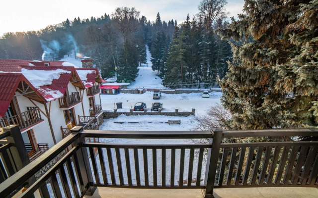 Вилла Amiranis Parki