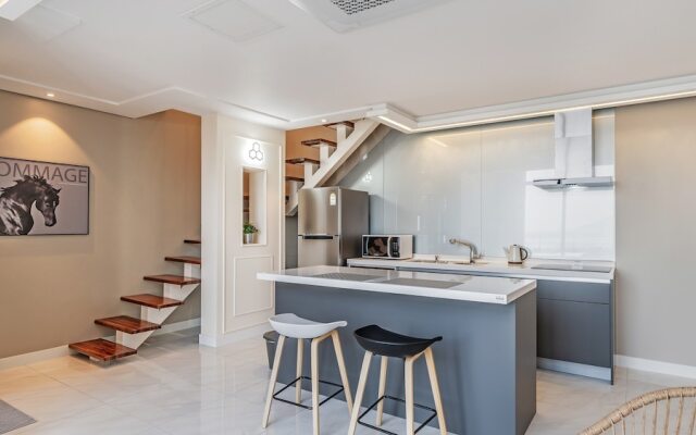 Namhae Lounge 32 Resort A