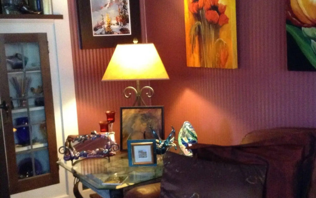 Gaslight Inn Victoria