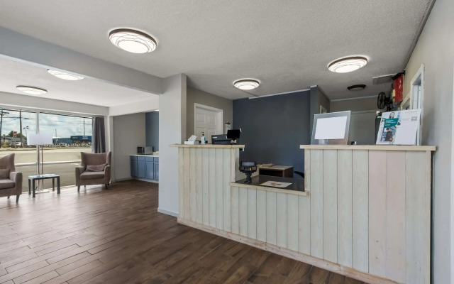 Econo Lodge Cherry Point