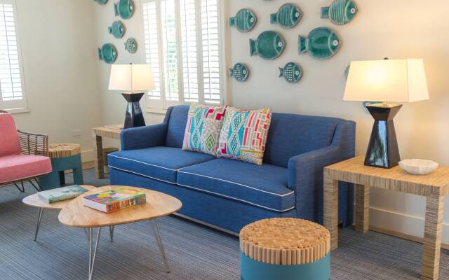 Coral Sands Inn & Cottages