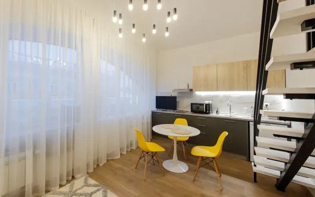 Karl House