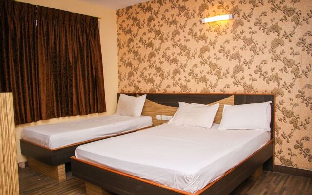 Hotel De Santosh Residency