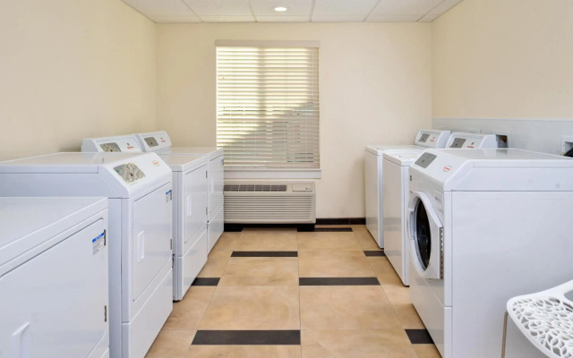 Candlewood Suites Lodi by IHG