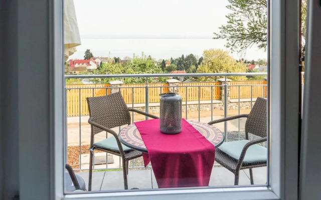 Riza Villa