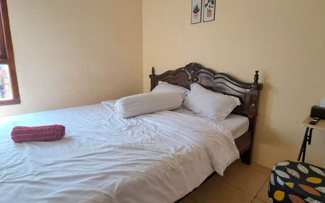 OYO 90578 Dinar Family