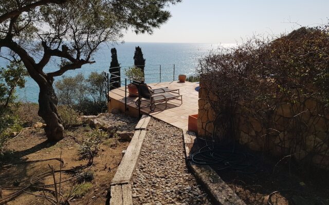 Guest house of Villa Tamarit