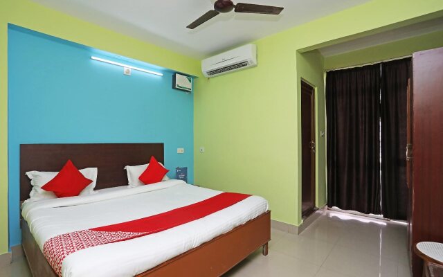 OYO 26496 Hotel Sands Bay