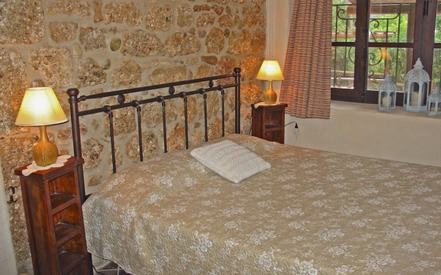 Ampelos Estate